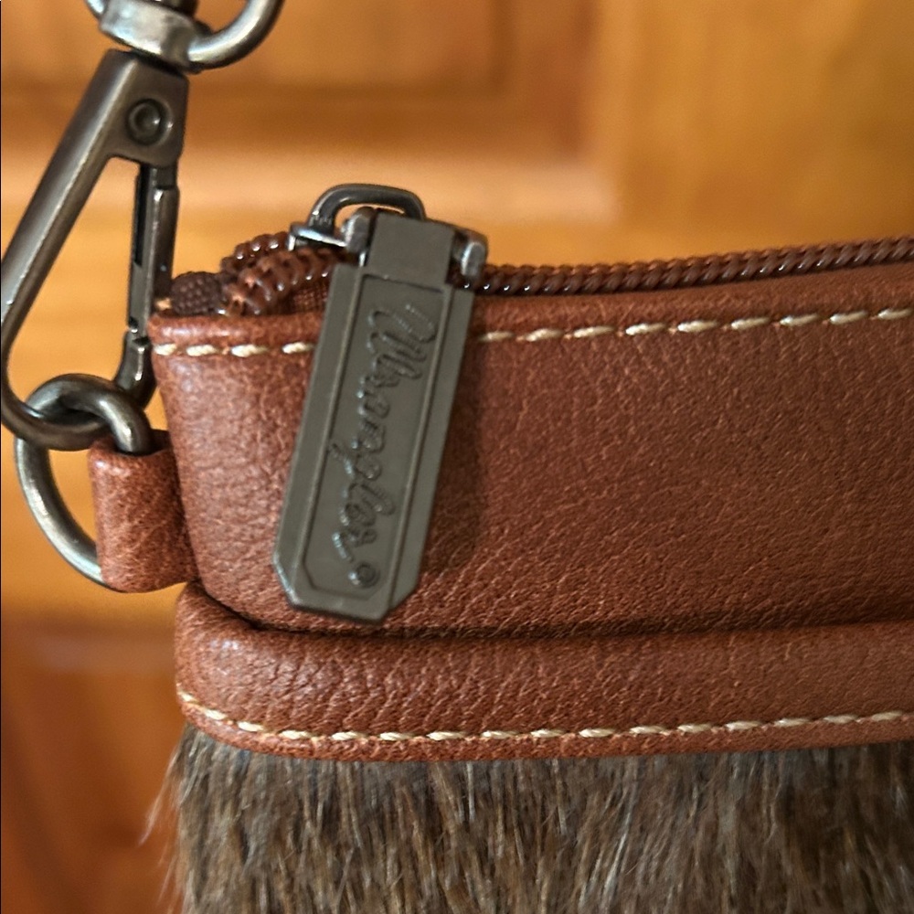 Wrangler Brown Leather Belt Bag - Picture 3 of 9